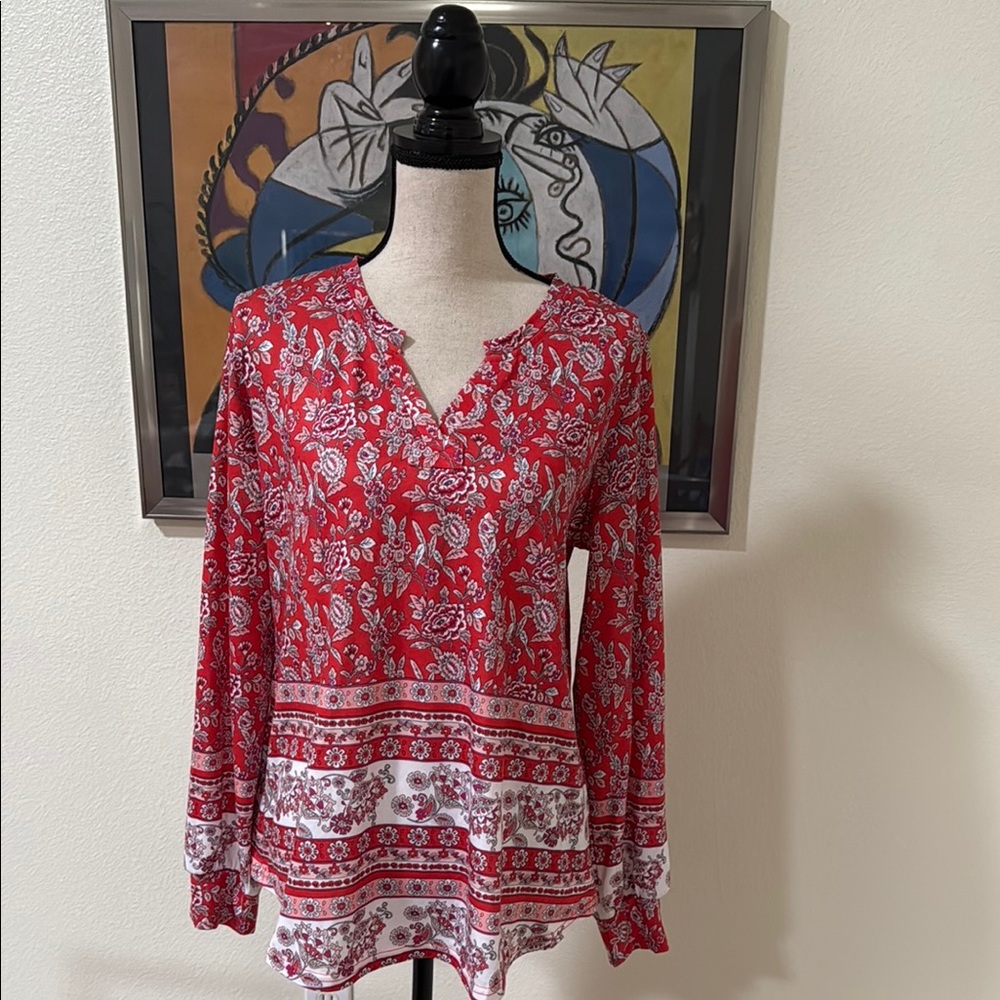 Chic Red Patterned Blouse